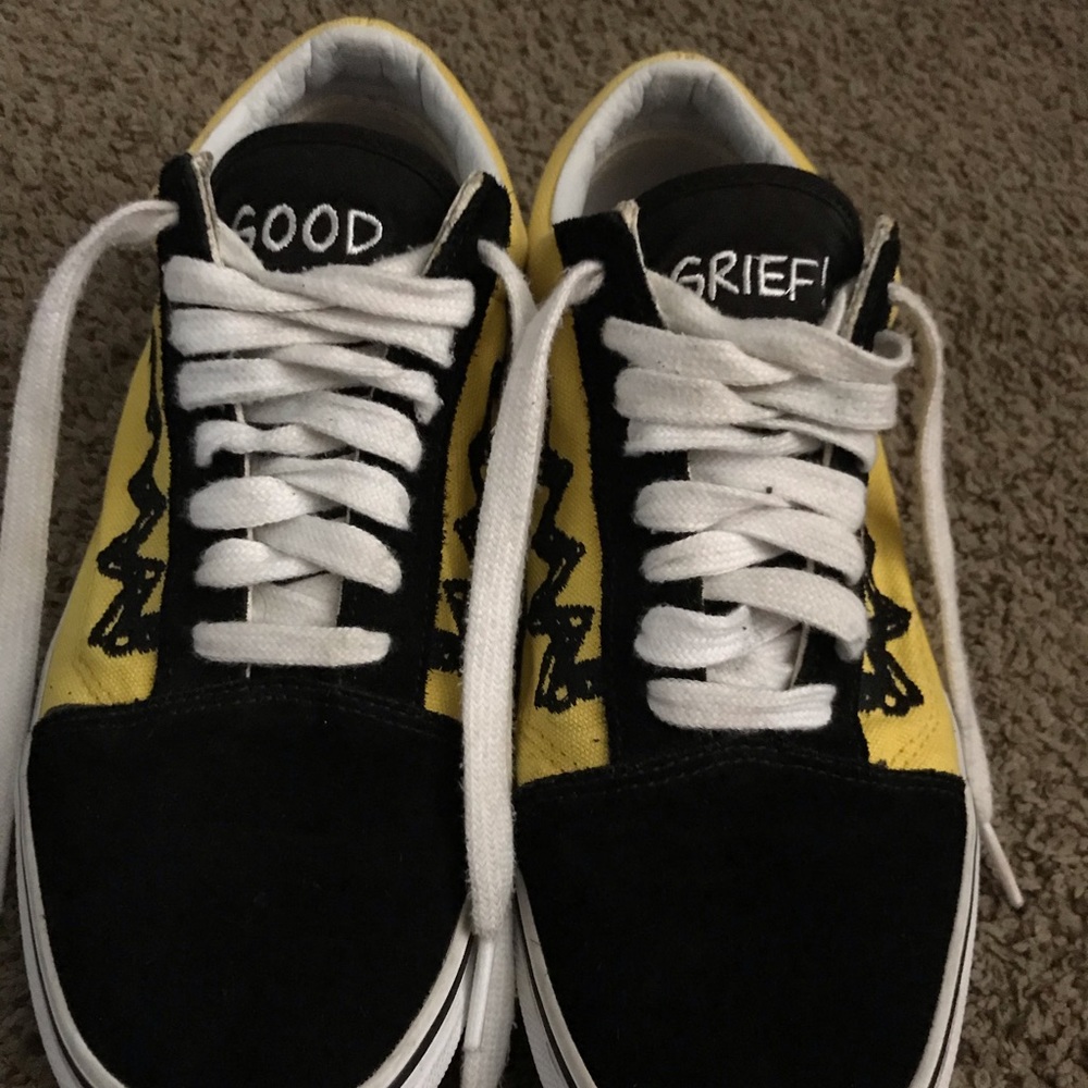 Vans Peanuts x Old Skool 'Charlie Brown'